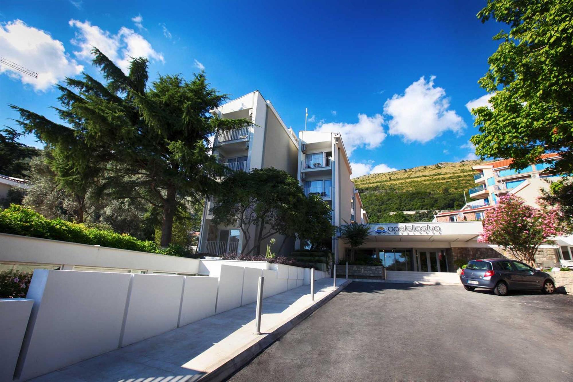 Hotel Castellastva Petrovac Exteriör bild